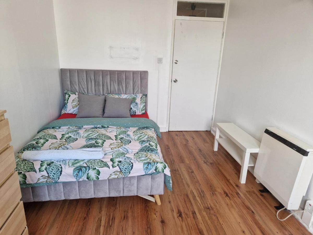 Apartament Twin Bed For Guests Londyn Zewnętrze zdjęcie